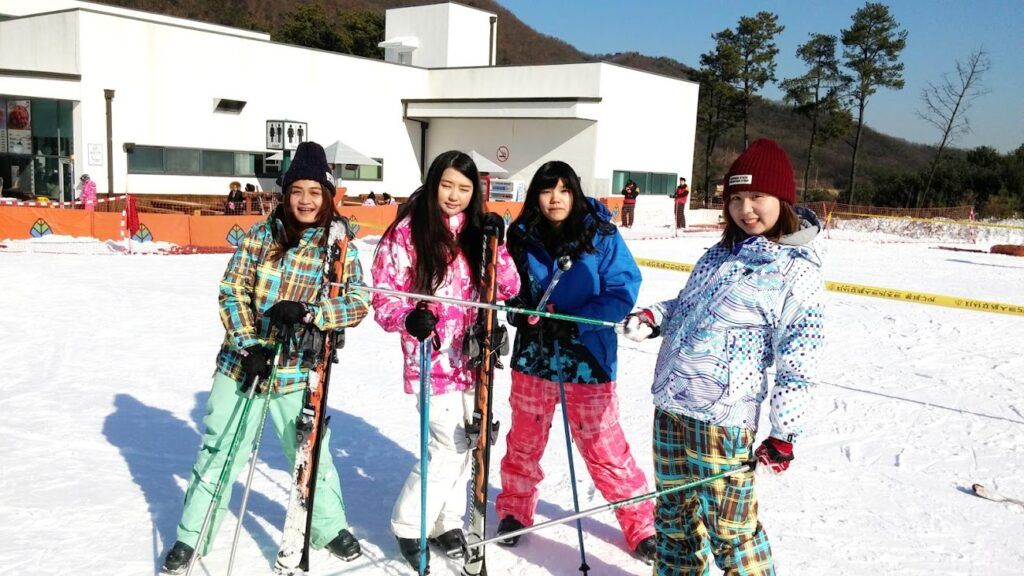 Two Story 2014-12-06 滑雪照片