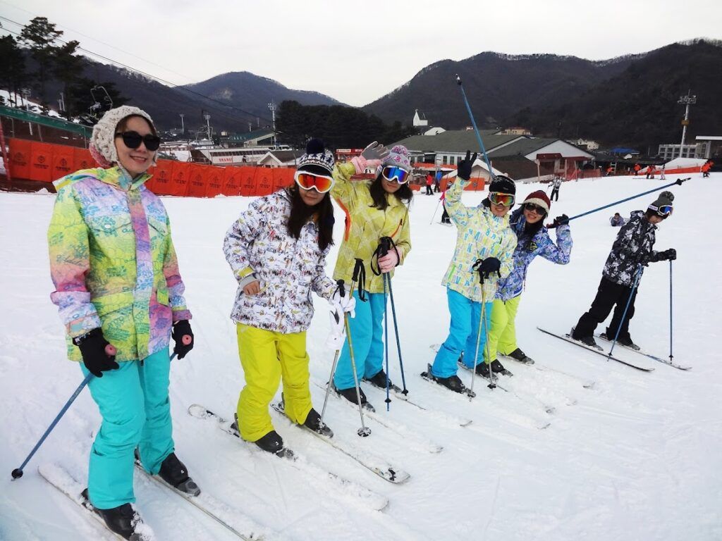 Two Story 2016-12-12 滑雪照片