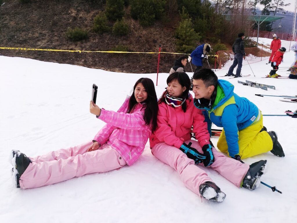 Two Story 2016-12-17 滑雪照片