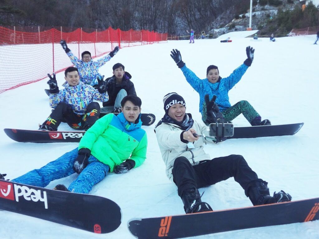 Two Story 2016-12-27 滑雪照片