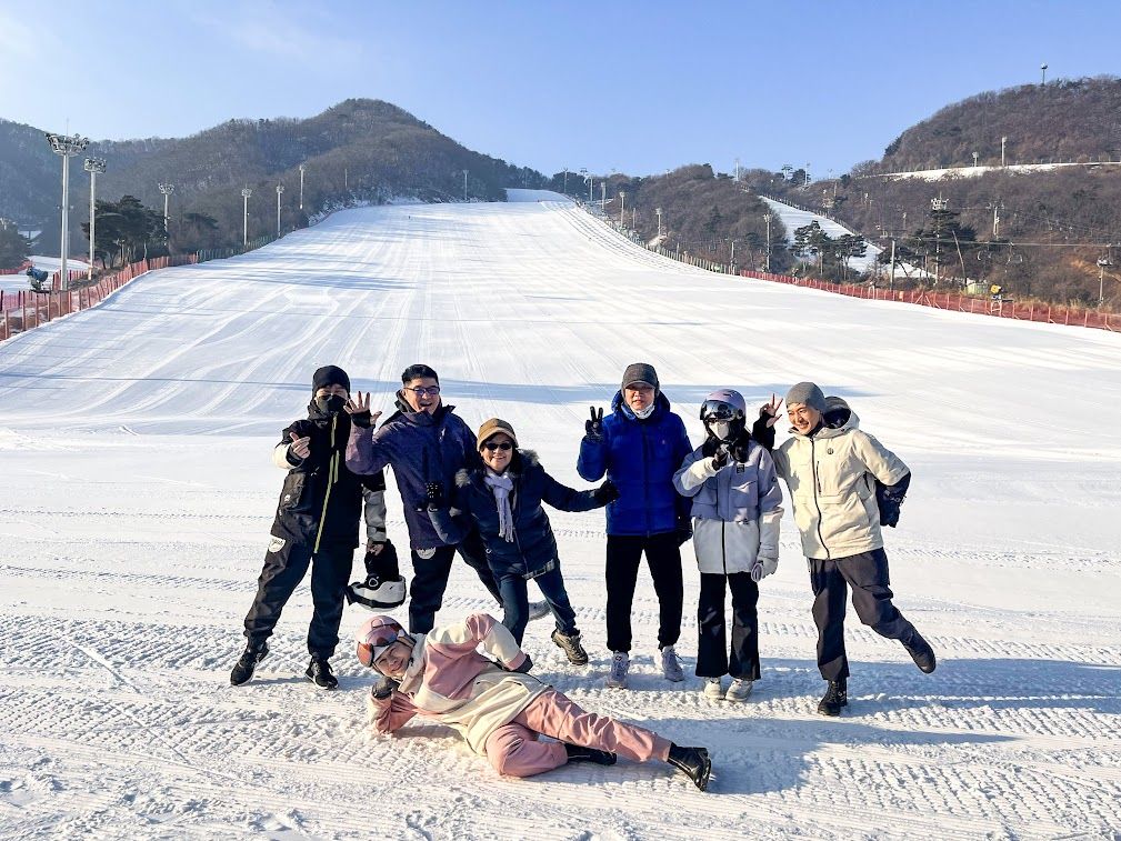 Two Story 2024-02-09滑雪照片