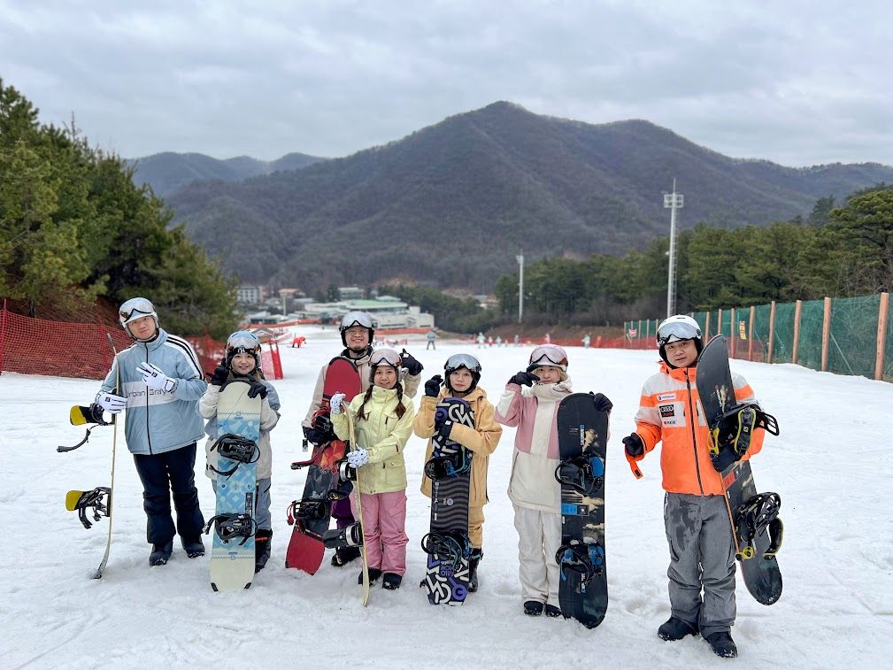 Two Story 2024-02-20滑雪照片